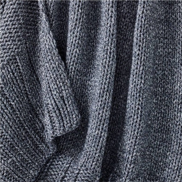 NWOT Chunky Knit Throw Blanket Navy Blue - Threshold designed with Studio McGee - Picture 3 of 5